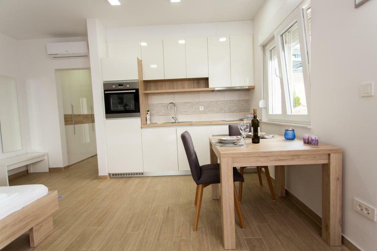 Villa Sara With Sea View And Private Heated Pool Omiš Exteriör bild