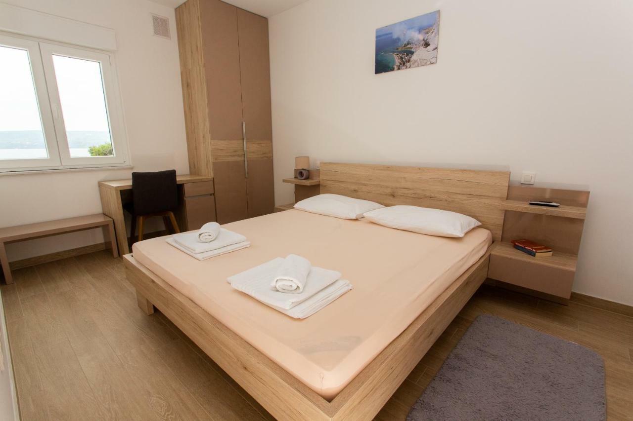 Villa Sara With Sea View And Private Heated Pool Omiš Exteriör bild