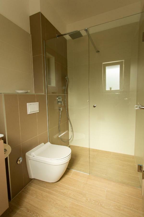 Villa Sara With Sea View And Private Heated Pool Omiš Exteriör bild