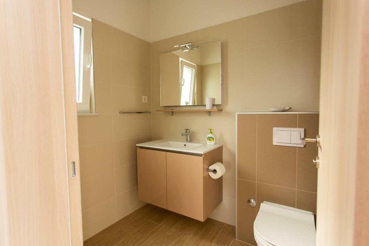 Villa Sara With Sea View And Private Heated Pool Omiš Exteriör bild